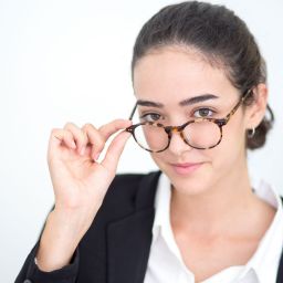 Miopía: Causas, síntomas y tratamientos para una visión clara